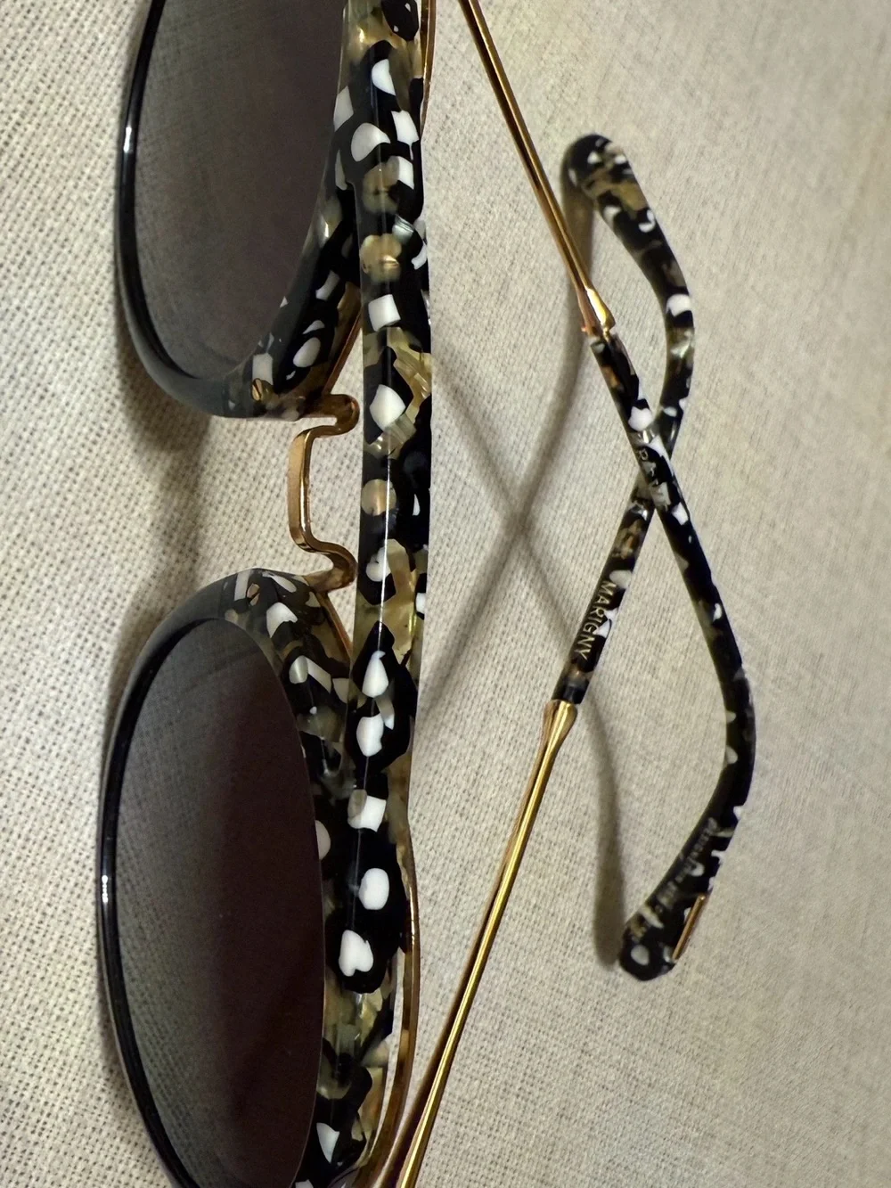 KREWE Black & White Tortoise Round Sunglasses with Gold Bridge includes case
